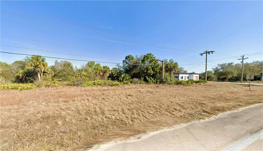 LEHIGH ACRES - Land