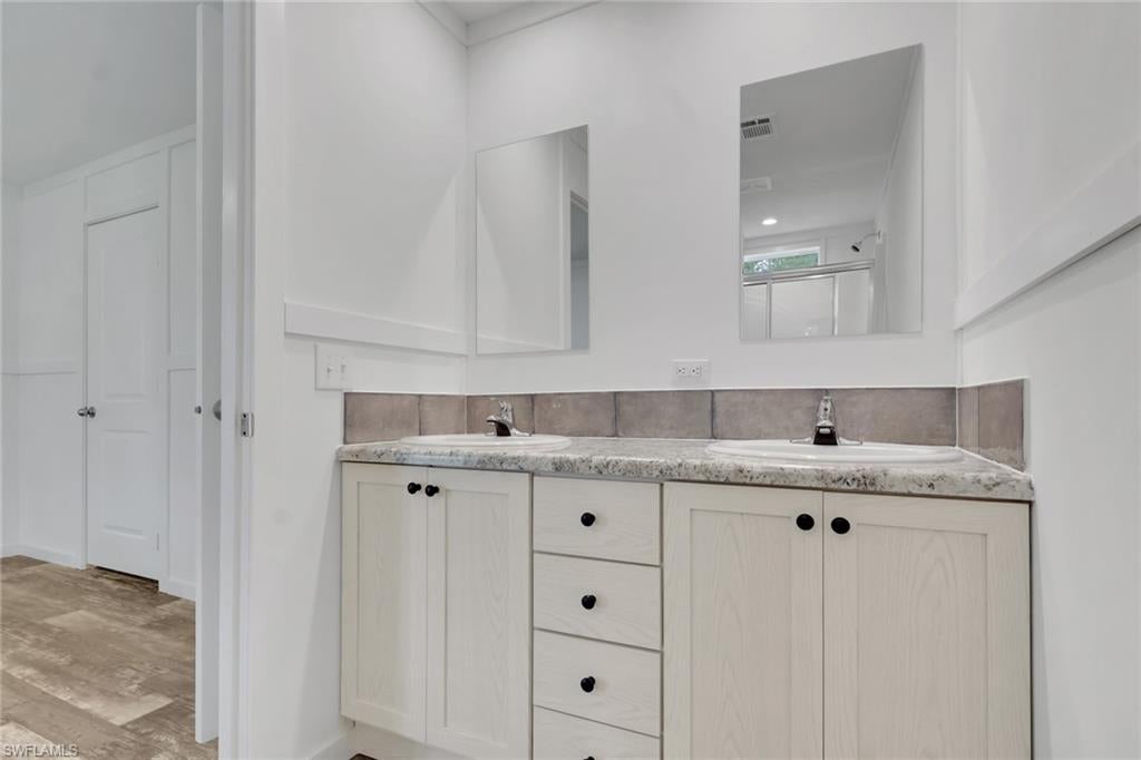 PLANTATION ESTATES MOBILE HOME - Residential
