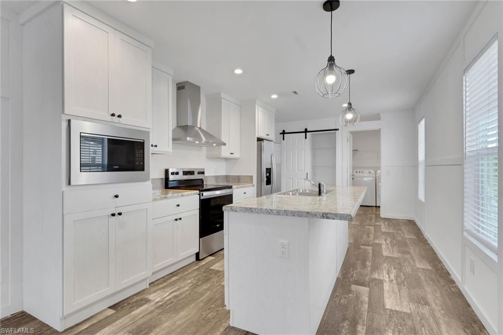 PLANTATION ESTATES MOBILE HOME - Residential