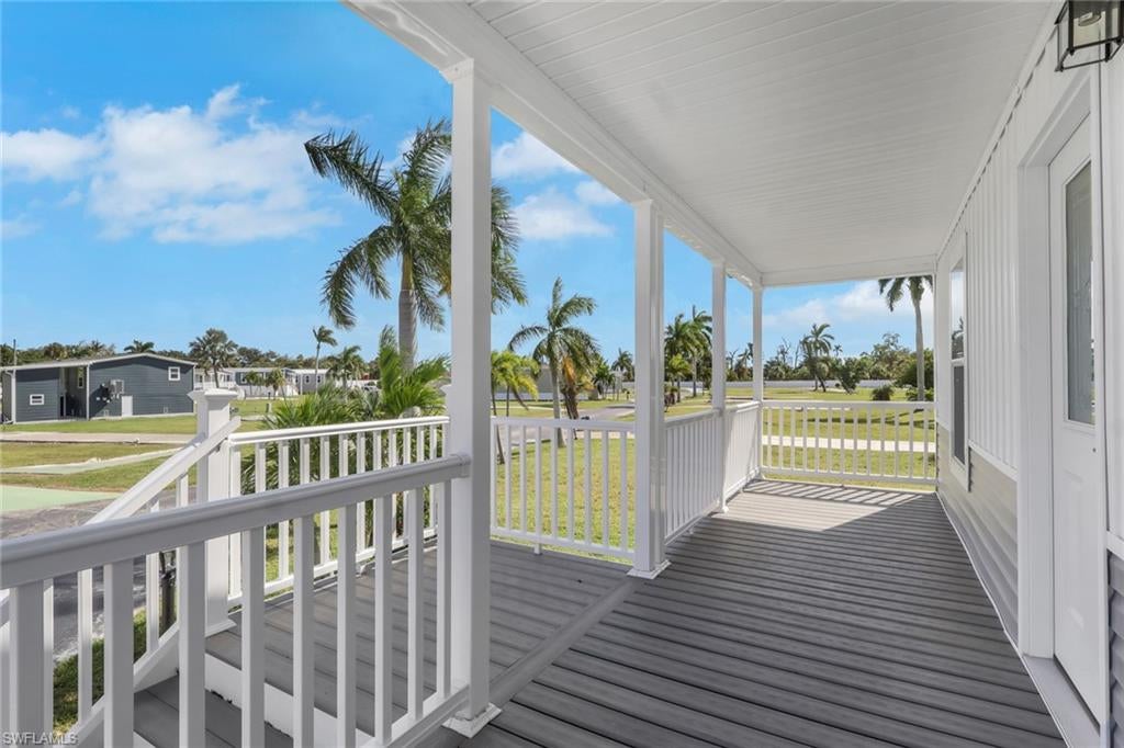 PLANTATION ESTATES MOBILE HOME - Residential