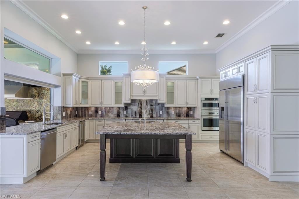 ISLES OF COLLIER PRESERVE - Residential