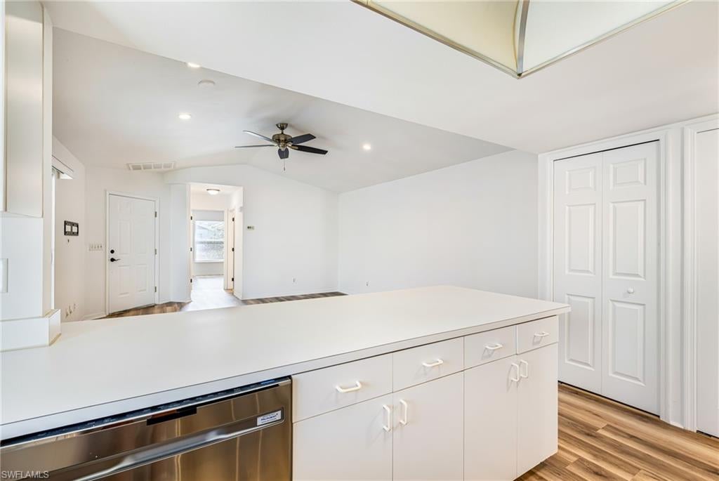 ENCLAVE - Residential