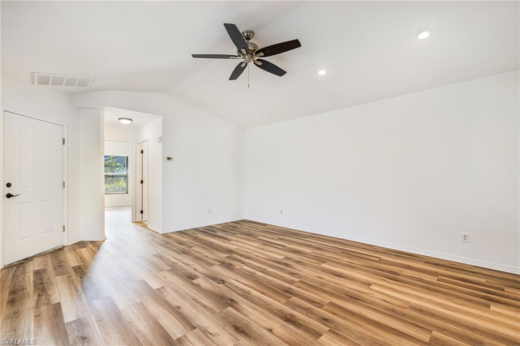 ENCLAVE - Residential