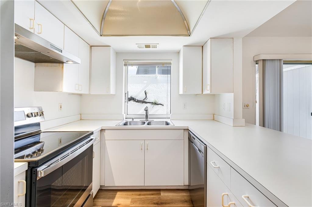 ENCLAVE - Residential