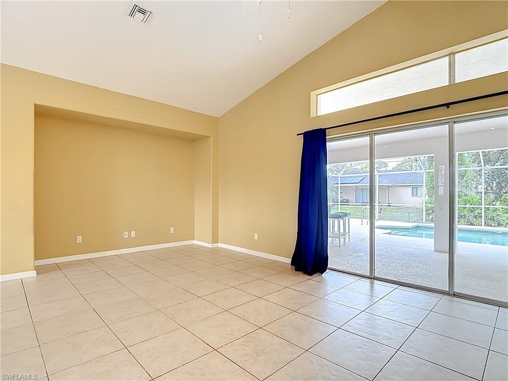 SAN CARLOS PARK - Residential