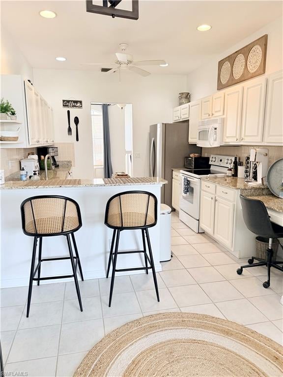 TAMARIND CAY - Residential Lease