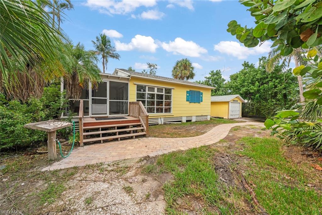 SANIBEL SHORES - Residential