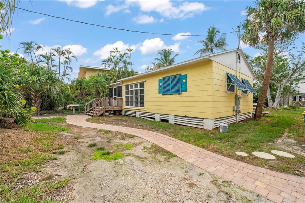 SANIBEL SHORES - Residential