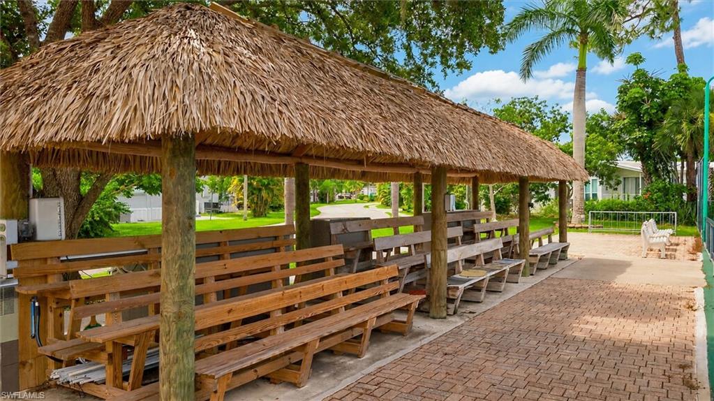 CORKSCREW WOODLANDS - Residential