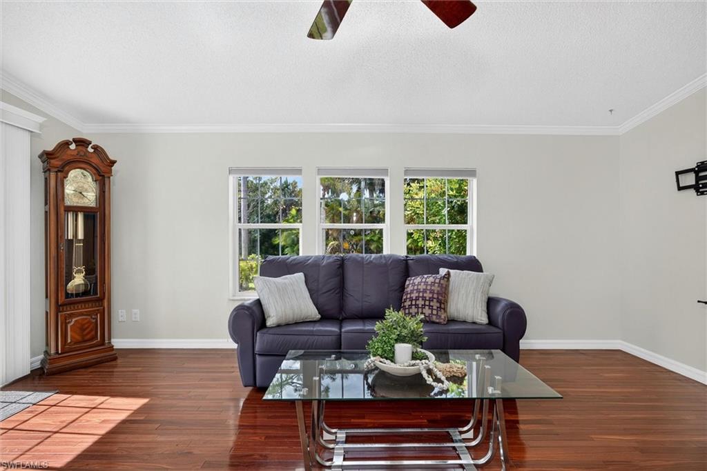 CORKSCREW WOODLANDS - Residential