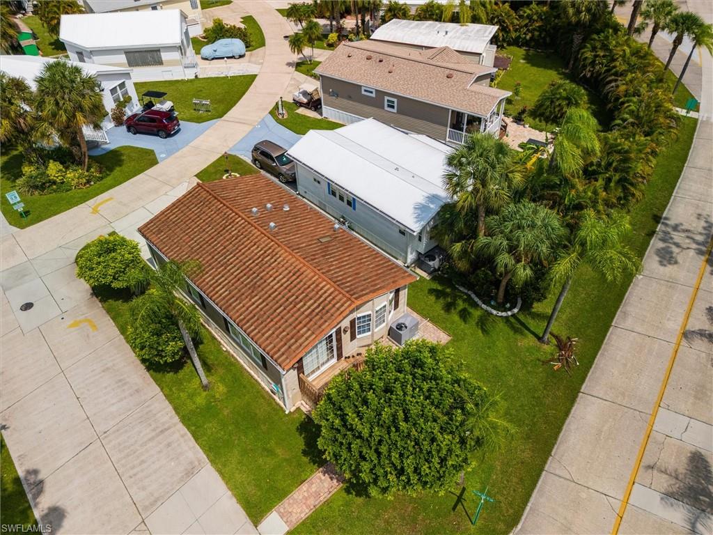 CORKSCREW WOODLANDS - Residential