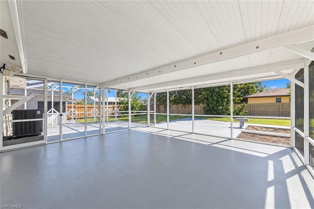 SAN CARLOS PARK - Residential