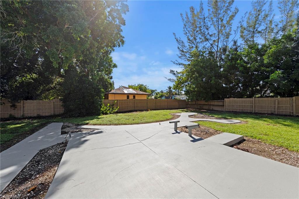SAN CARLOS PARK - Residential