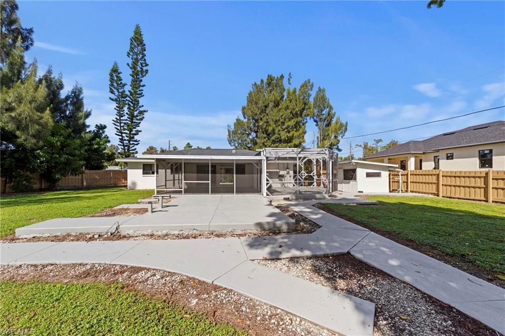 SAN CARLOS PARK - Residential