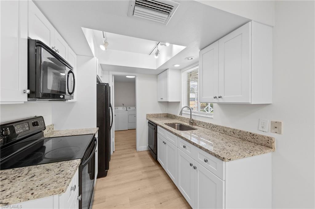 SAN CARLOS PARK - Residential