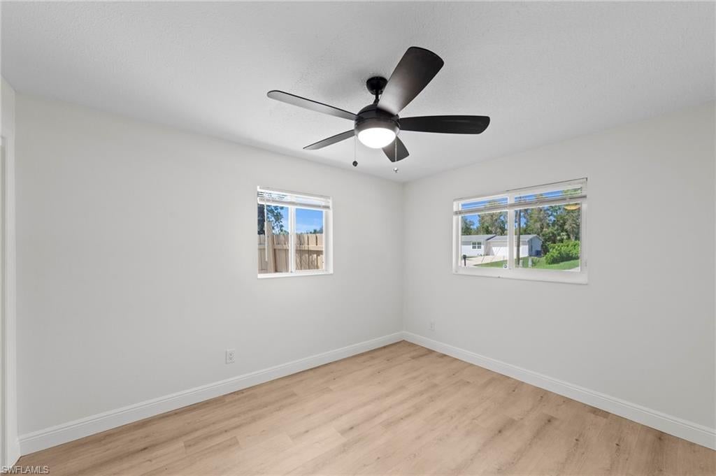 SAN CARLOS PARK - Residential