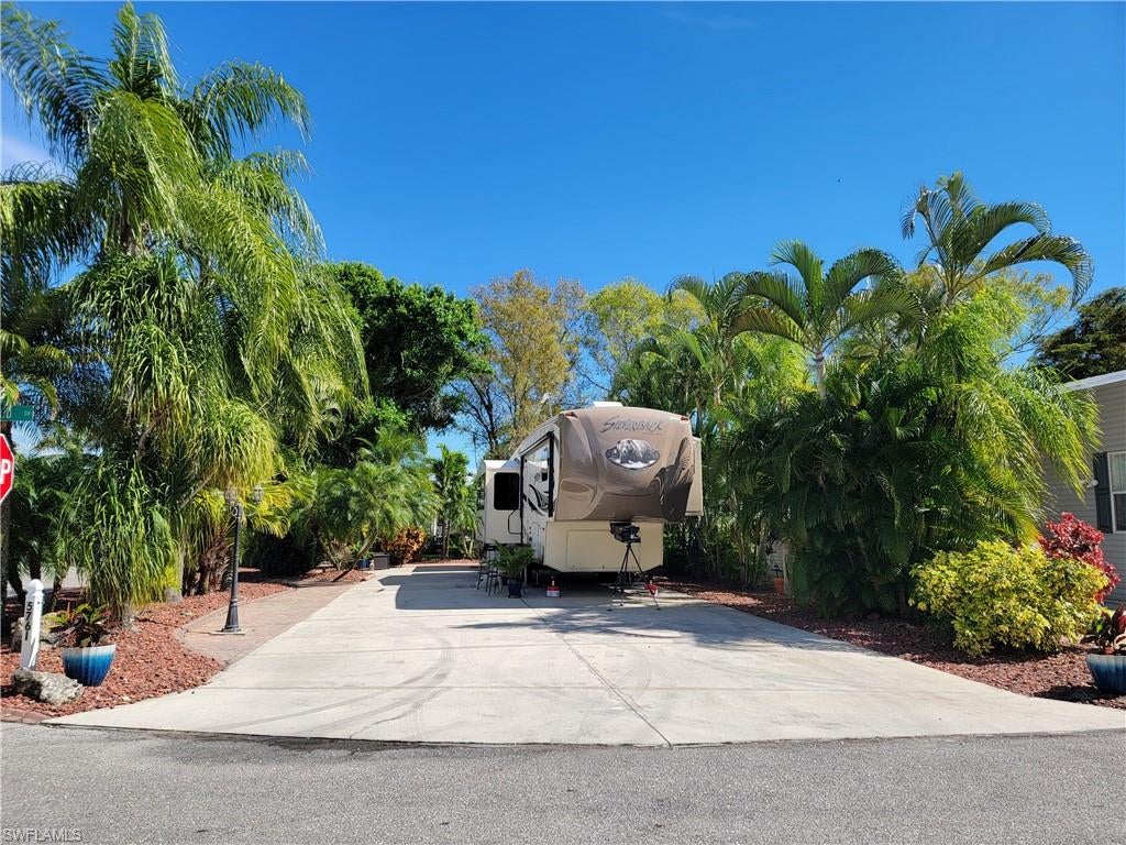 CYPRESS WOODS RV RESORT - Land