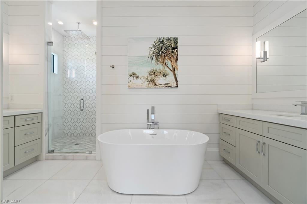 BONITA BEACH - Residential