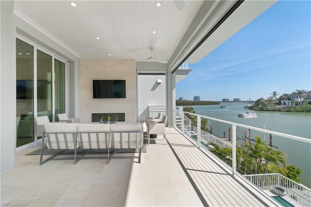 BONITA BEACH - Residential