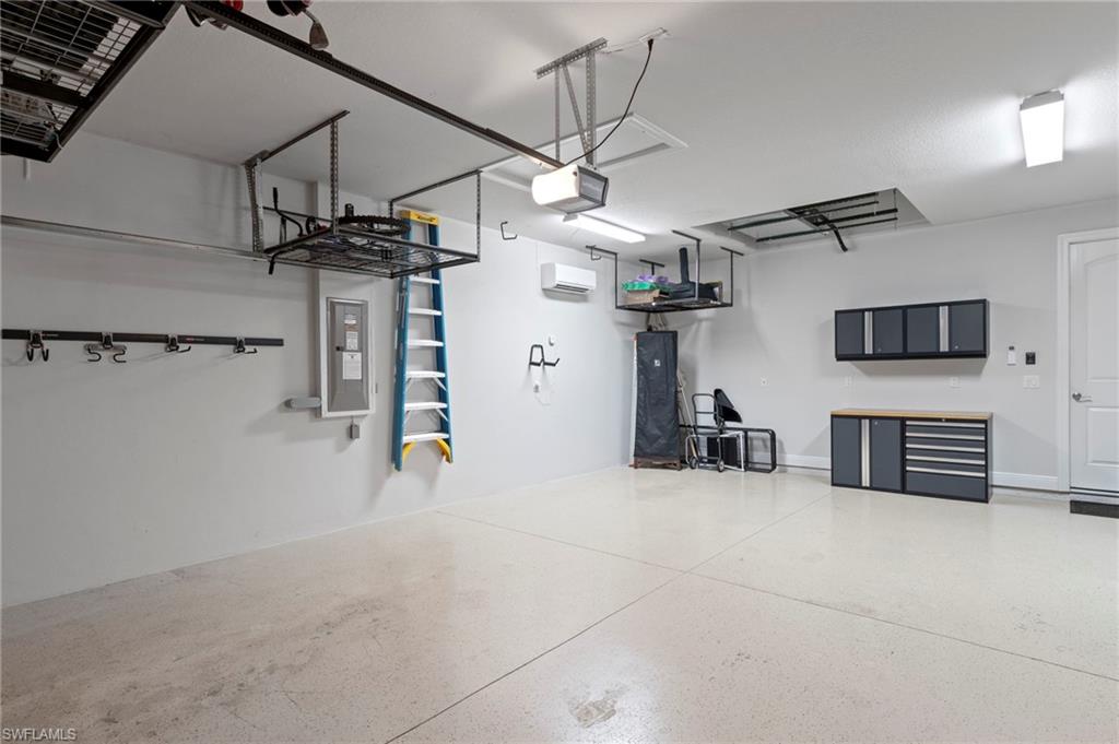 CORDOVA AT SPANISH WELLS - Residential