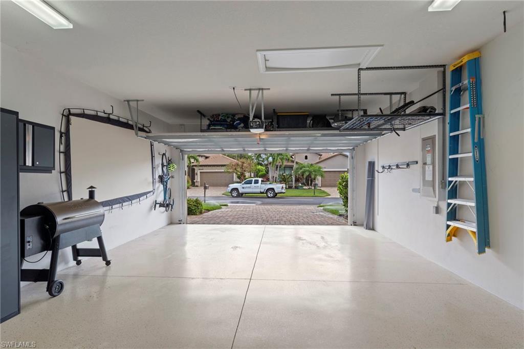 CORDOVA AT SPANISH WELLS - Residential