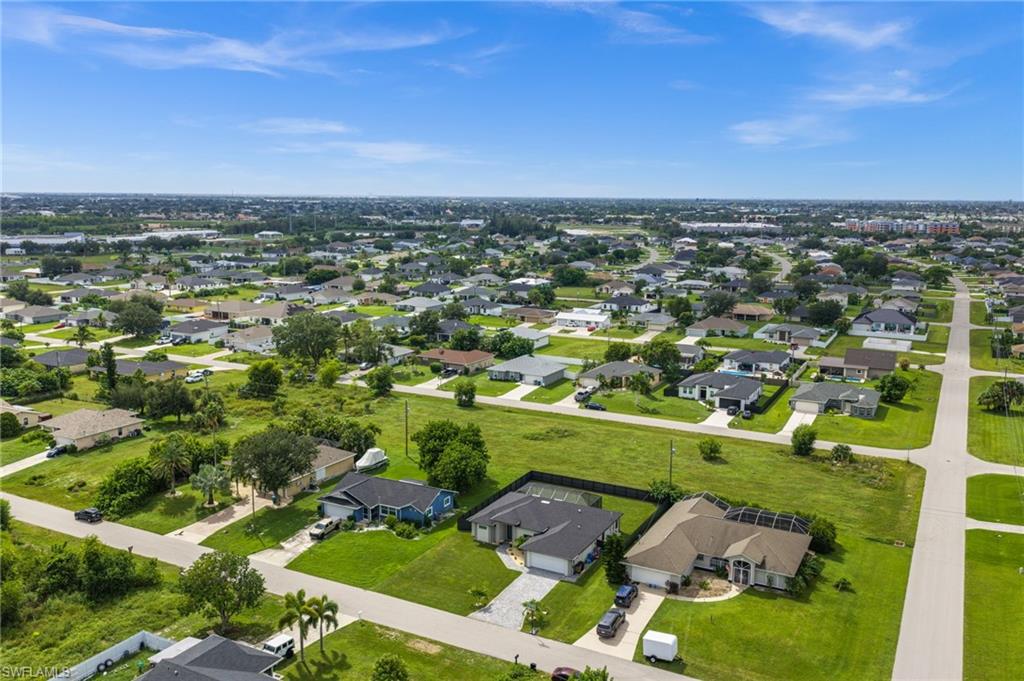 CAPE CORAL - Residential