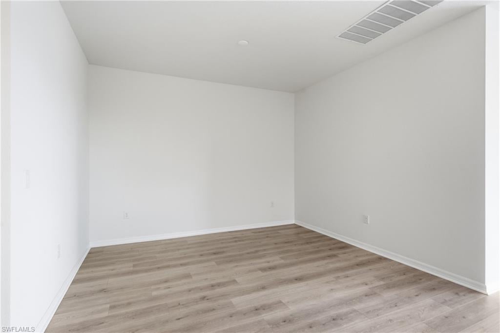 COUNTRY CLUB - Residential