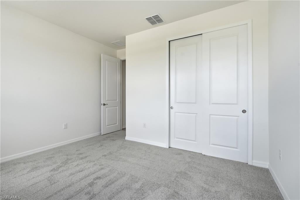 COUNTRY CLUB - Residential
