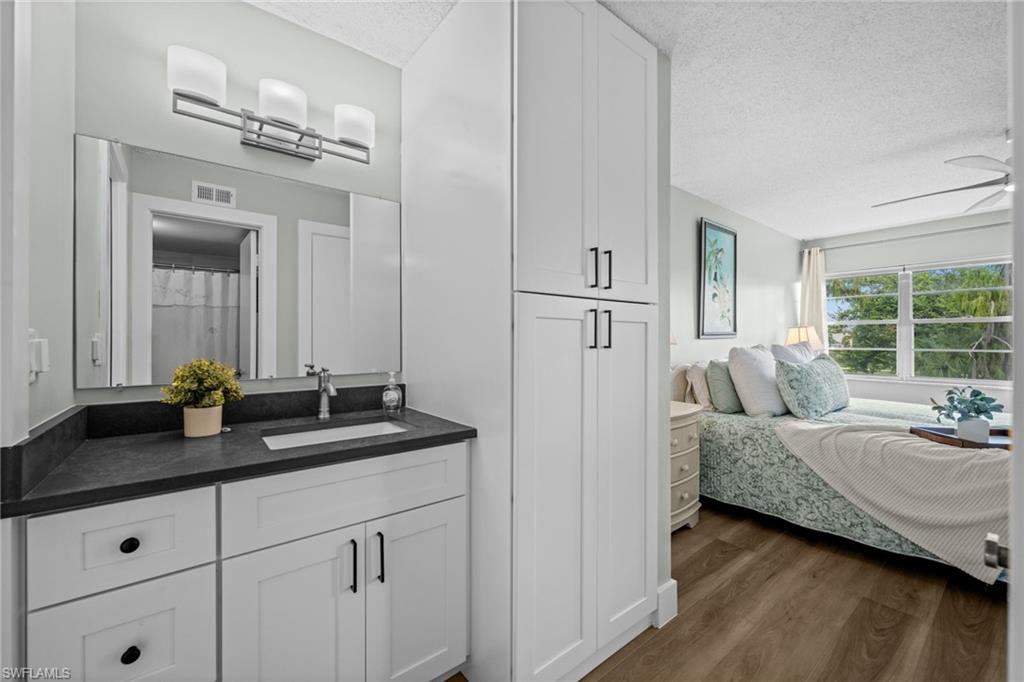 FOREST LAKES - Residential