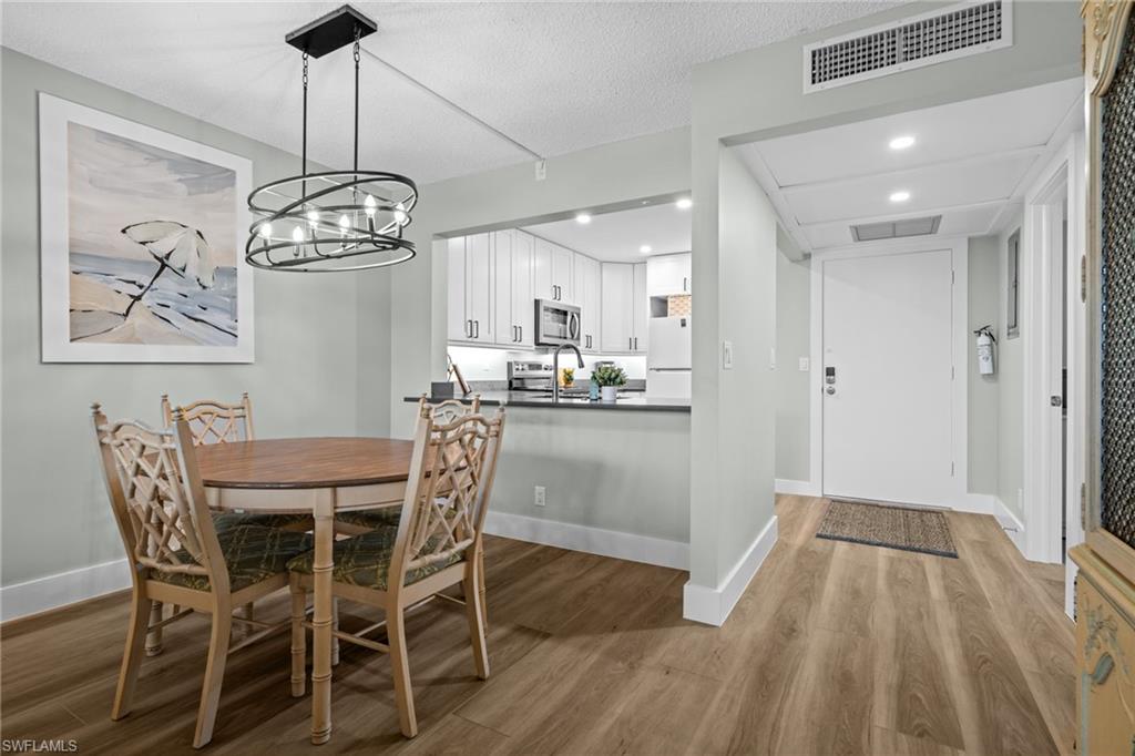 FOREST LAKES - Residential