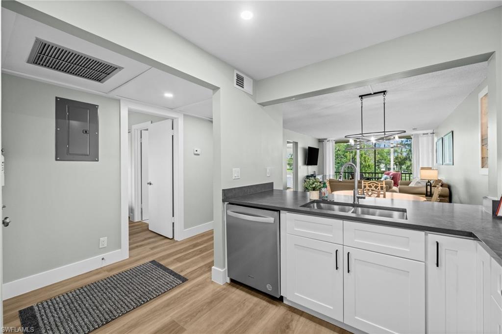 FOREST LAKES - Residential
