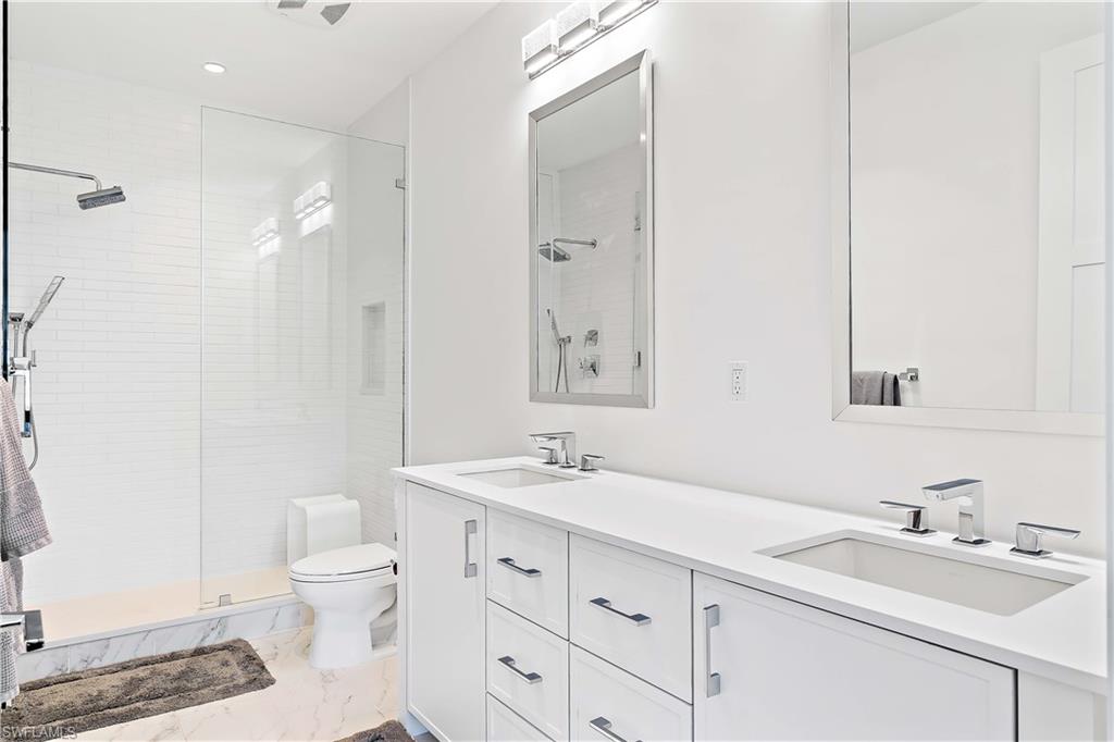EIGHT FIFTY CENTRAL - Residential Lease