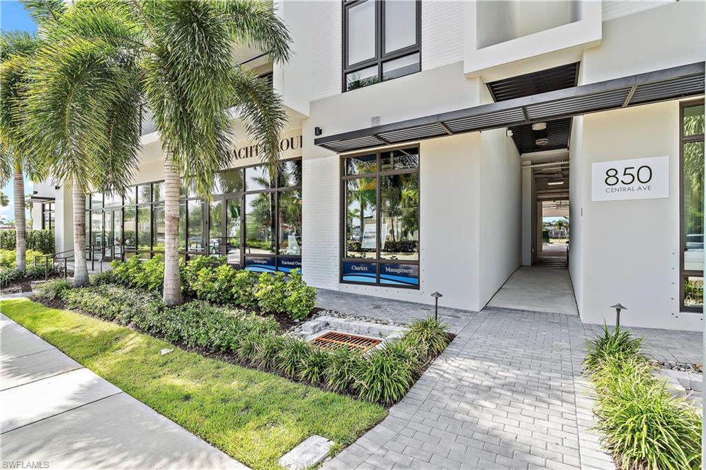 EIGHT FIFTY CENTRAL - Residential Lease