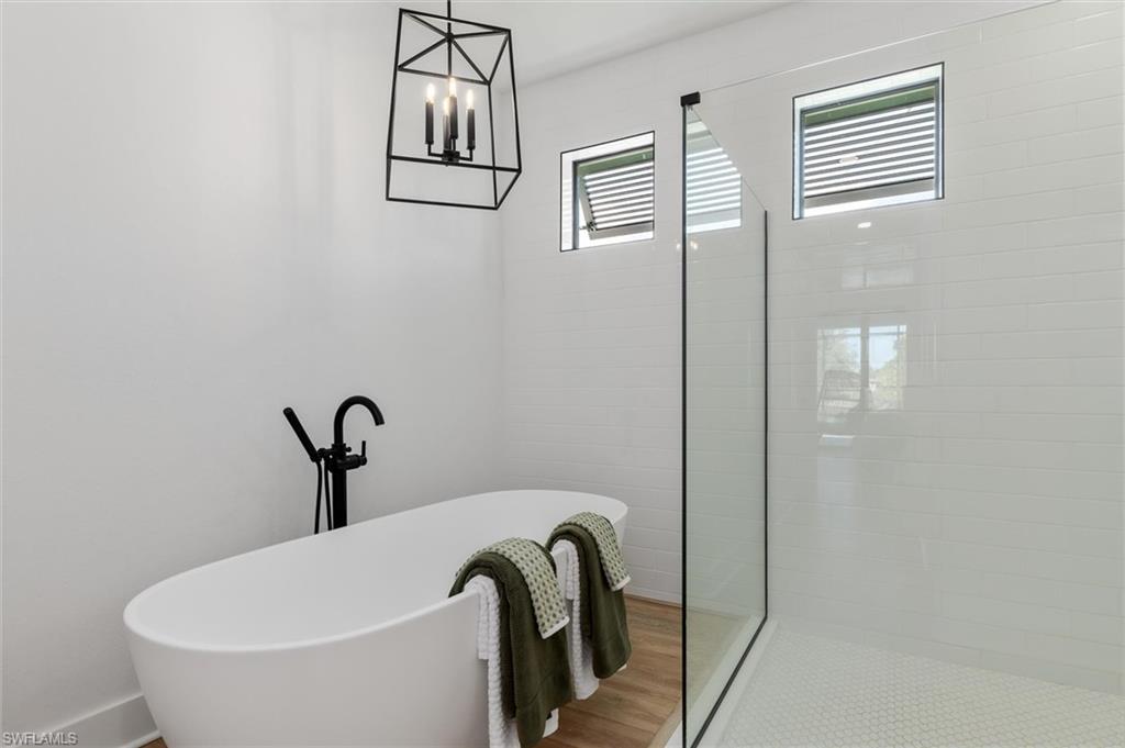DEEP CREEK - Residential