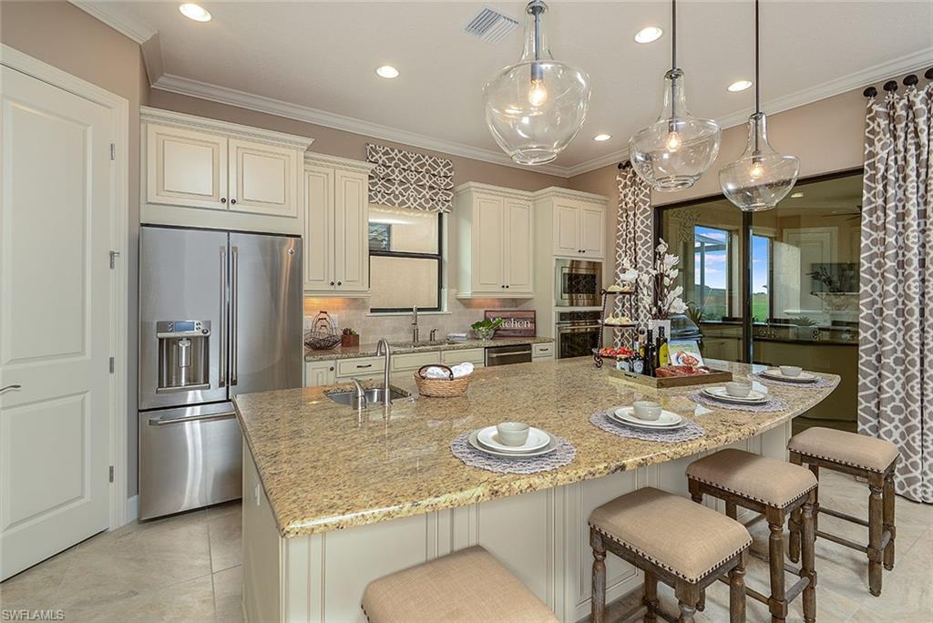 PEBBLE POINTE - Residential