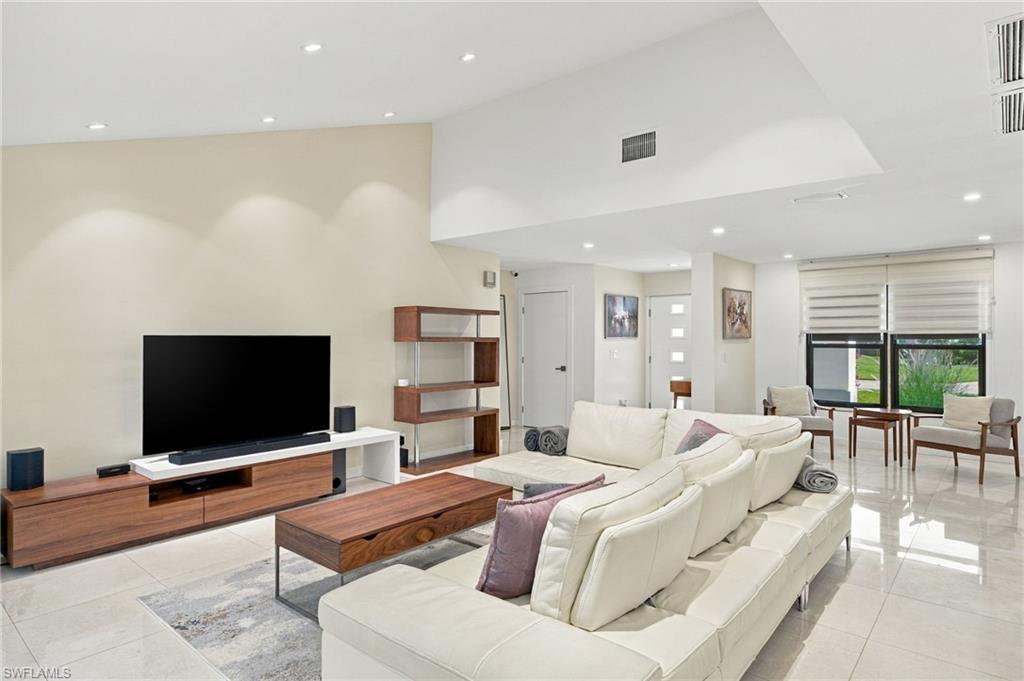 WHISKEY CREEK - Residential