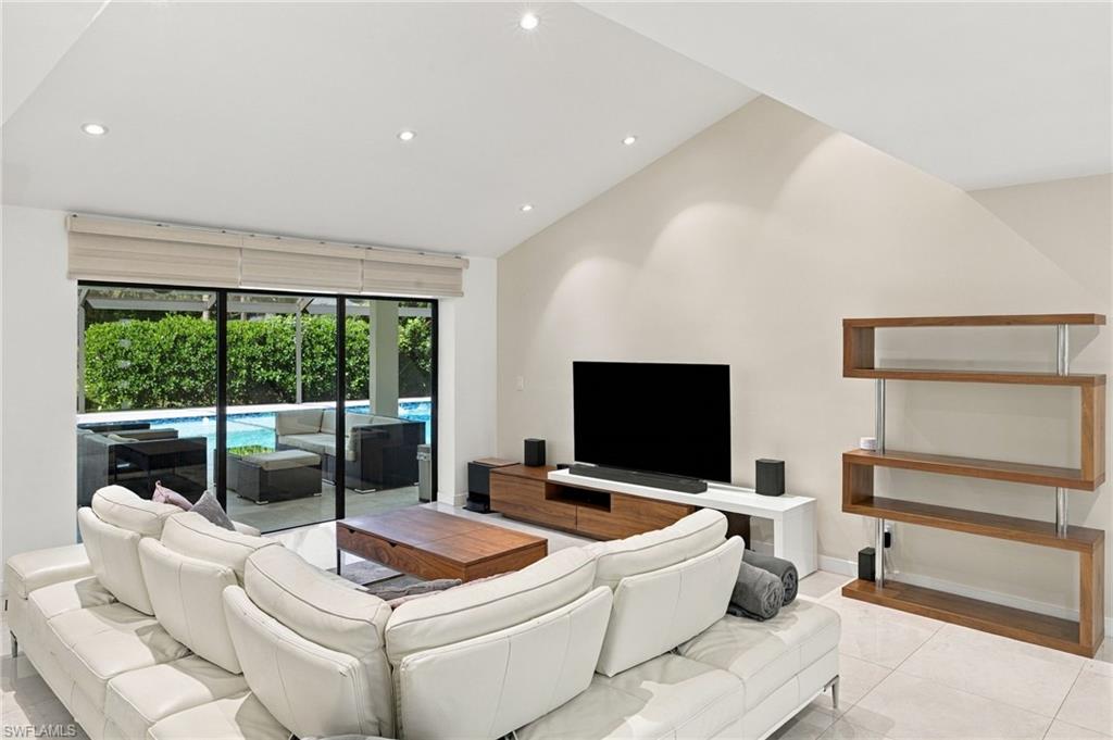 WHISKEY CREEK - Residential