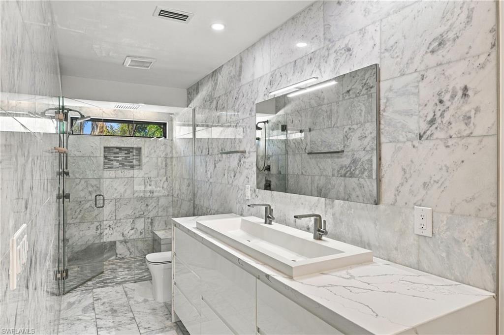 WHISKEY CREEK - Residential