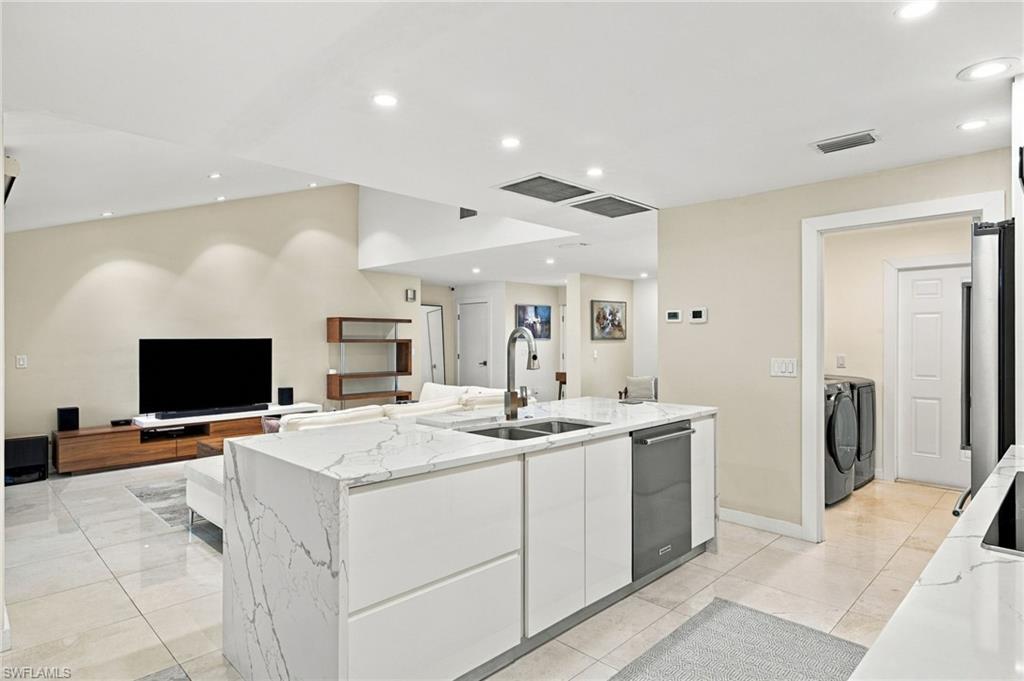 WHISKEY CREEK - Residential
