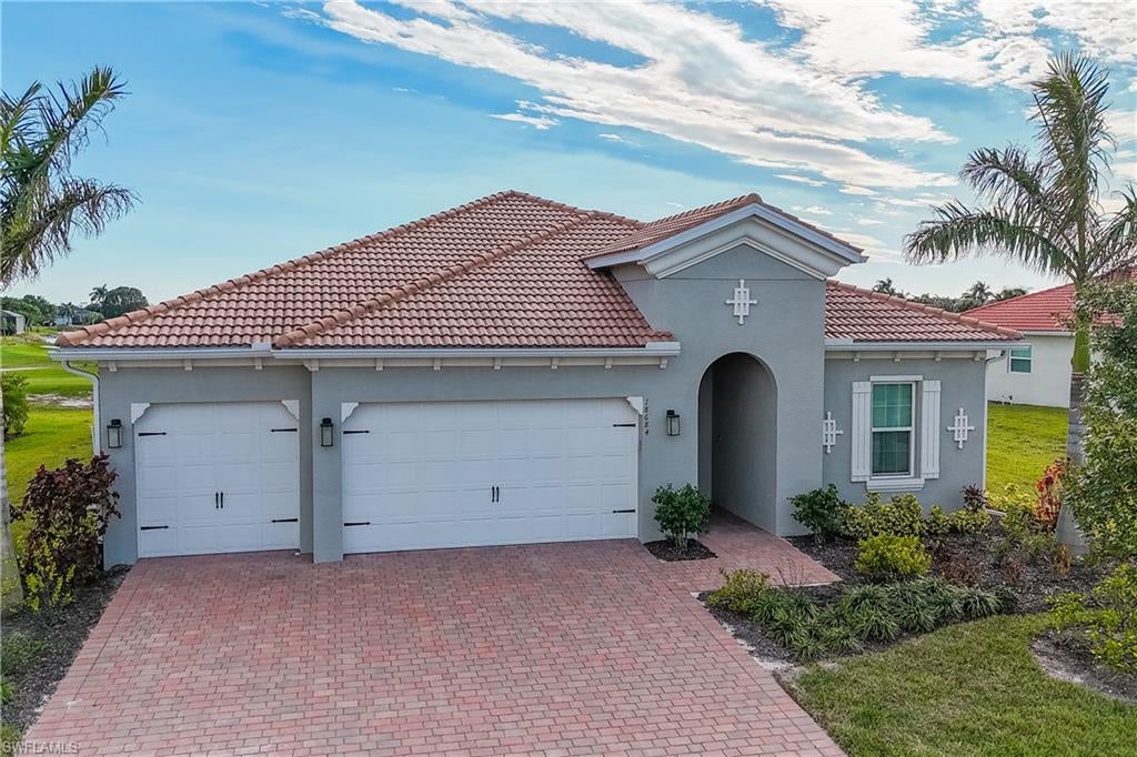 ROYAL PALM GOLF ESTATES - Residential Lease