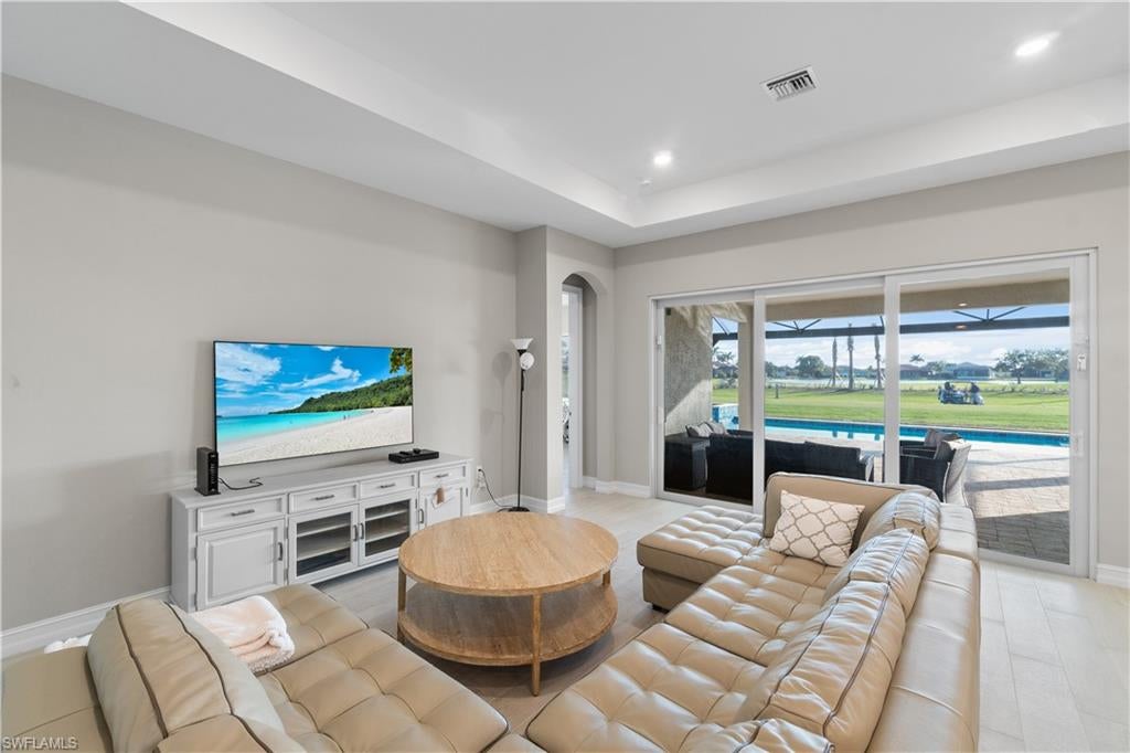 ROYAL PALM GOLF ESTATES - Residential Lease