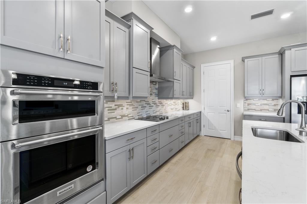 ROYAL PALM GOLF ESTATES - Residential Lease
