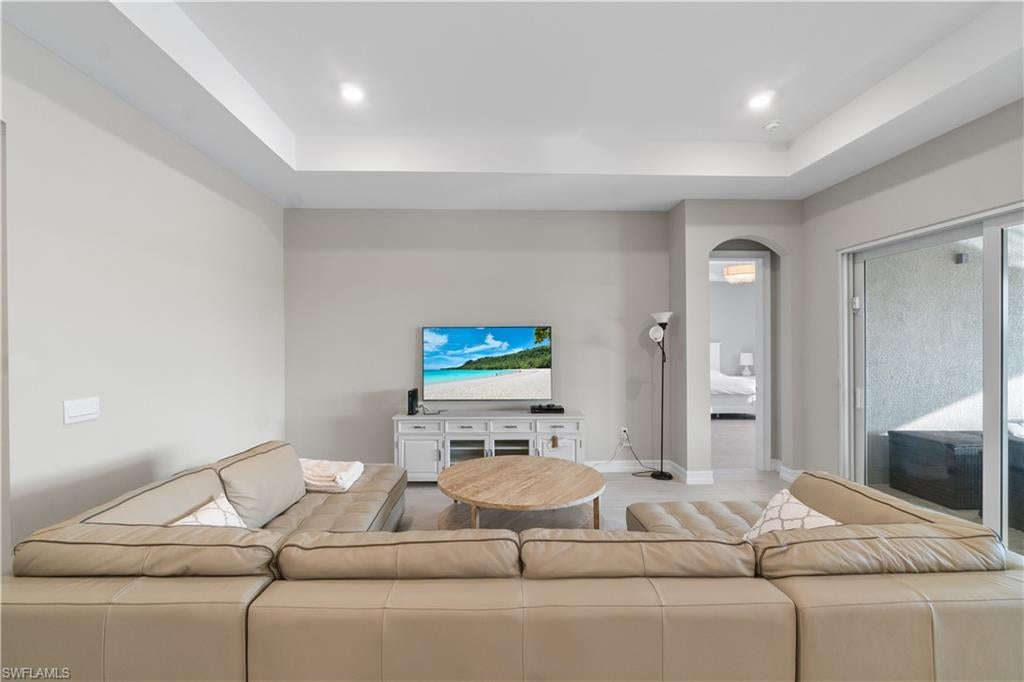 ROYAL PALM GOLF ESTATES - Residential Lease
