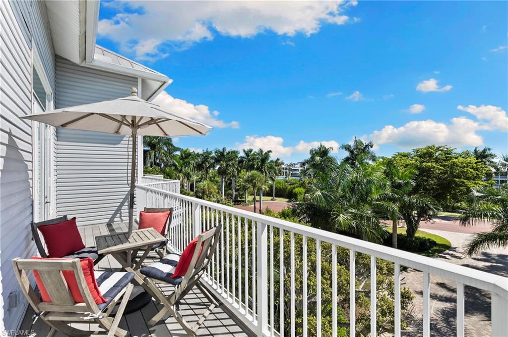 VILLAS AT BAREFOOT BEACH - Residential