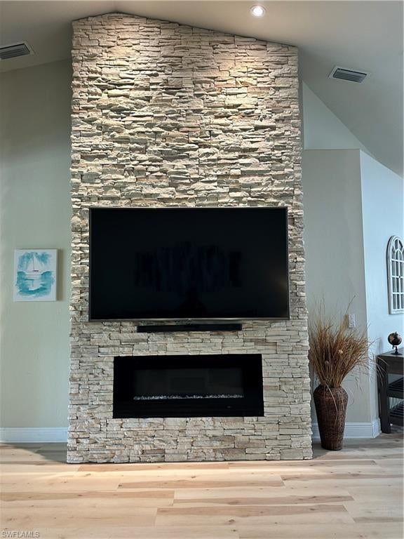 SABAL POINTE - Residential