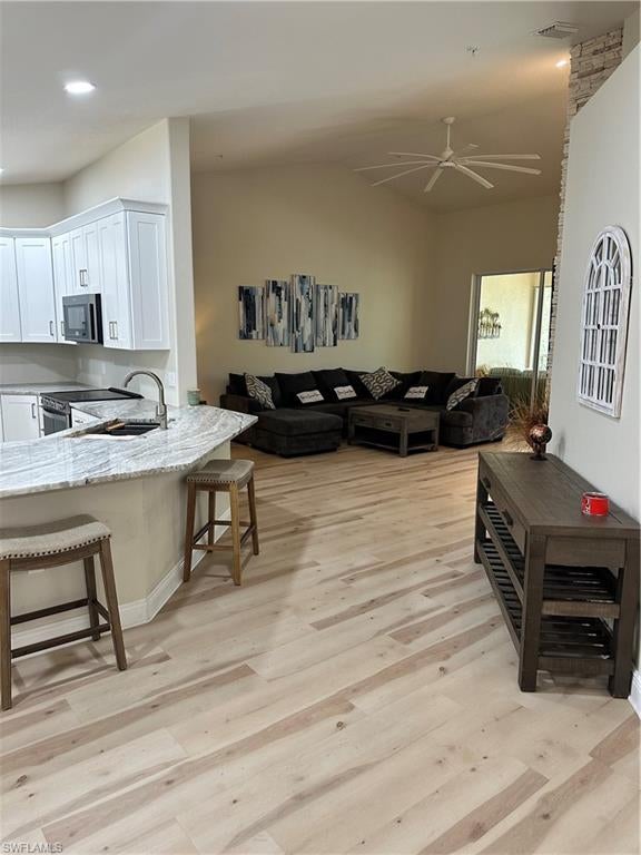 SABAL POINTE - Residential