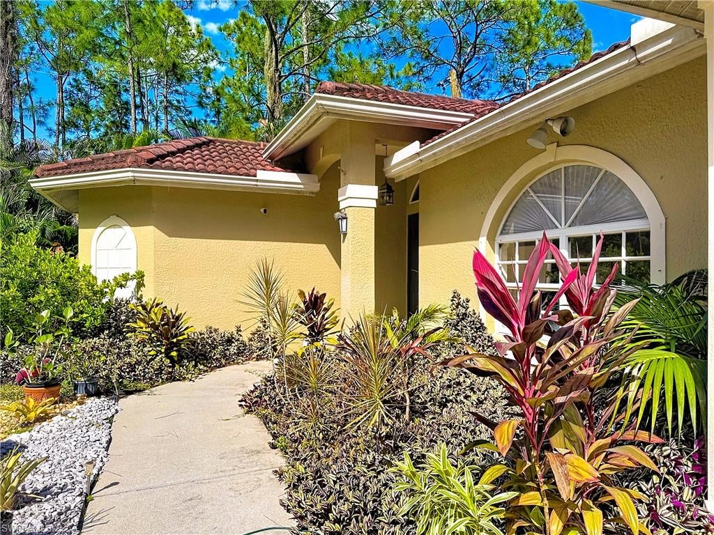 GOLDEN GATE ESTATES - Residential