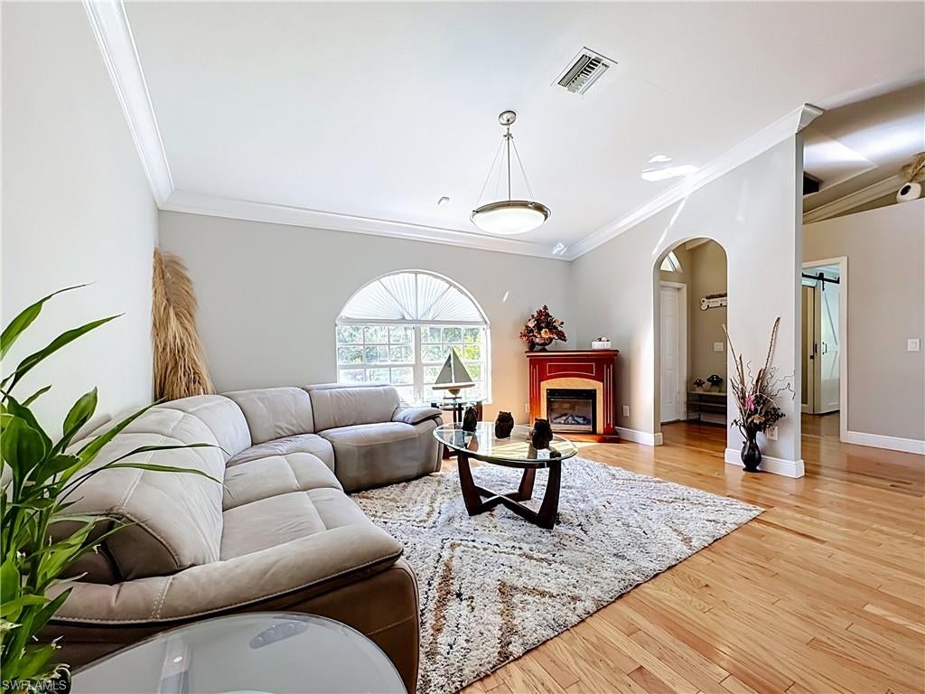 GOLDEN GATE ESTATES - Residential