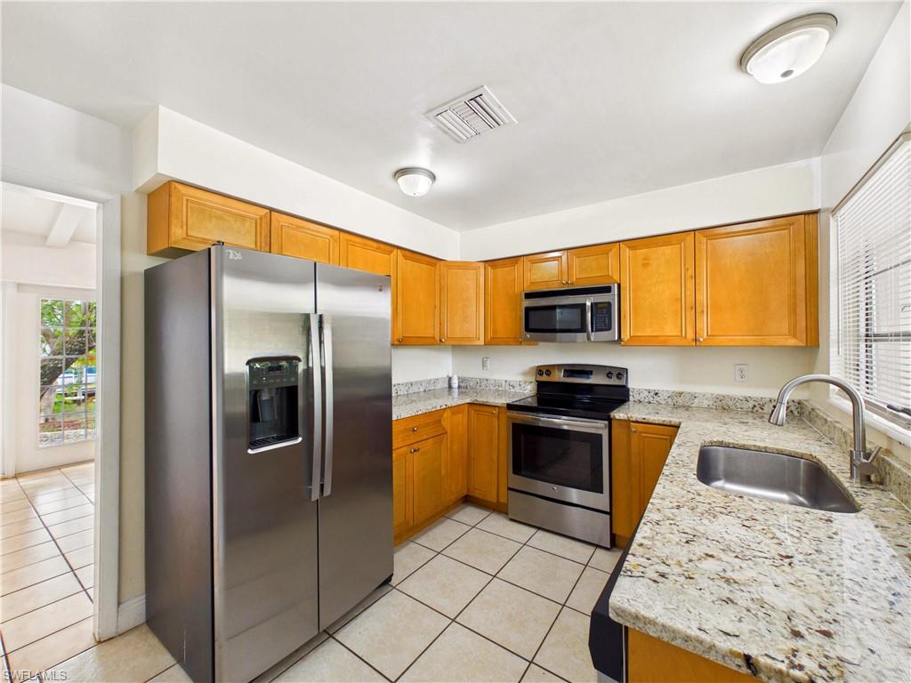 TROPIC ISLES - Residential