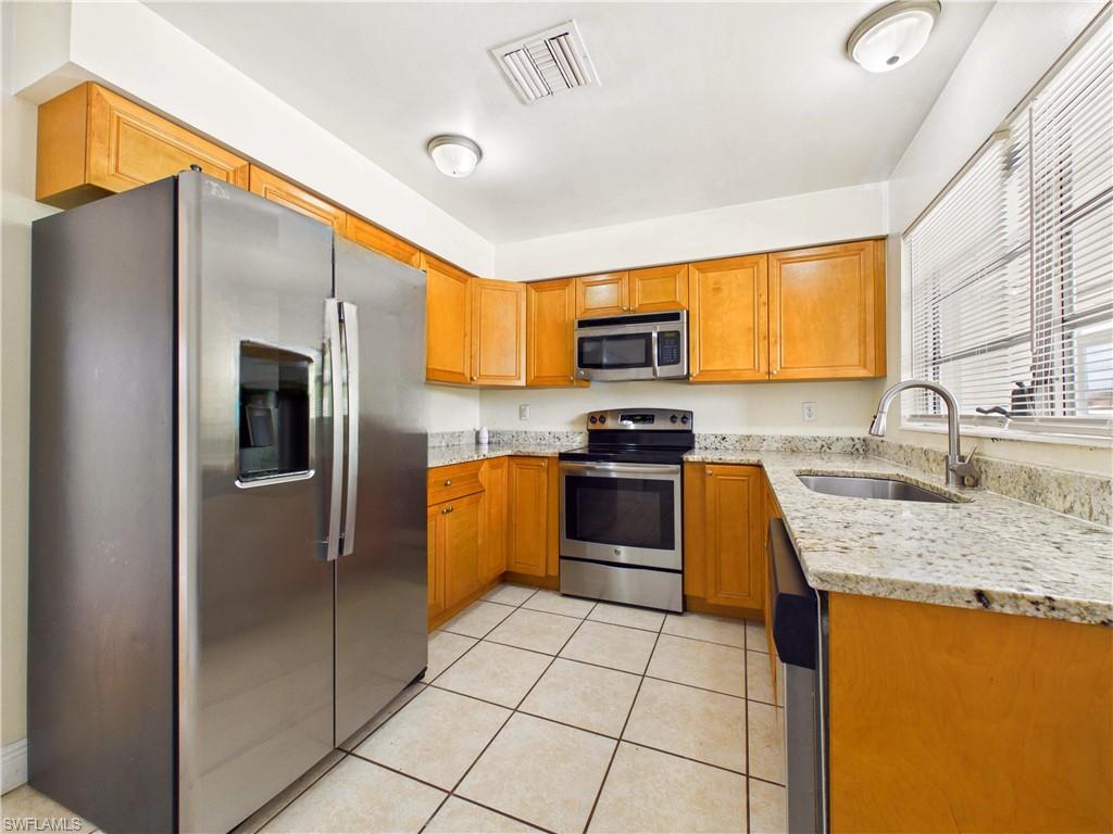 TROPIC ISLES - Residential